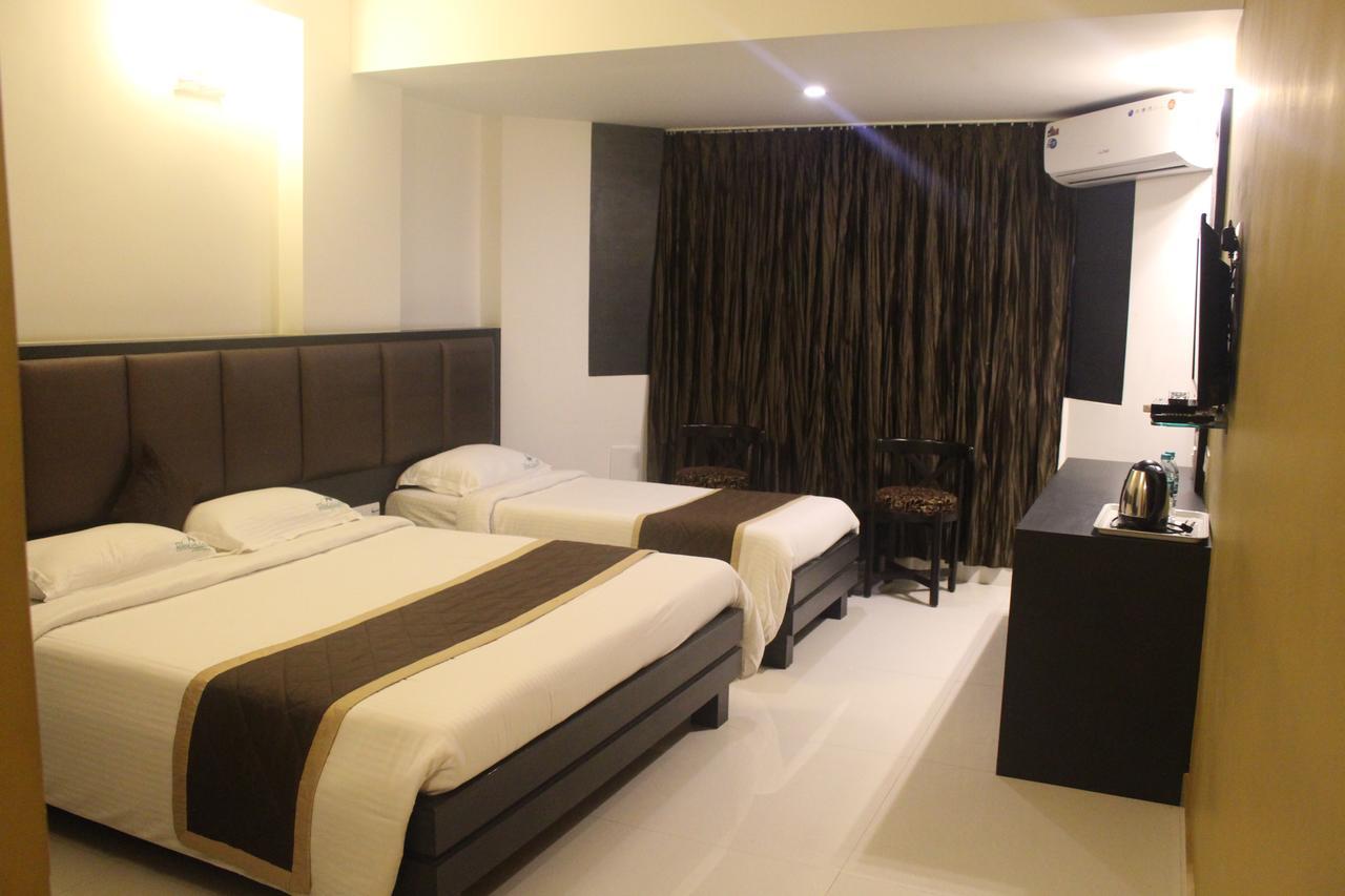 Hotel Mangalore International Екстер'єр фото